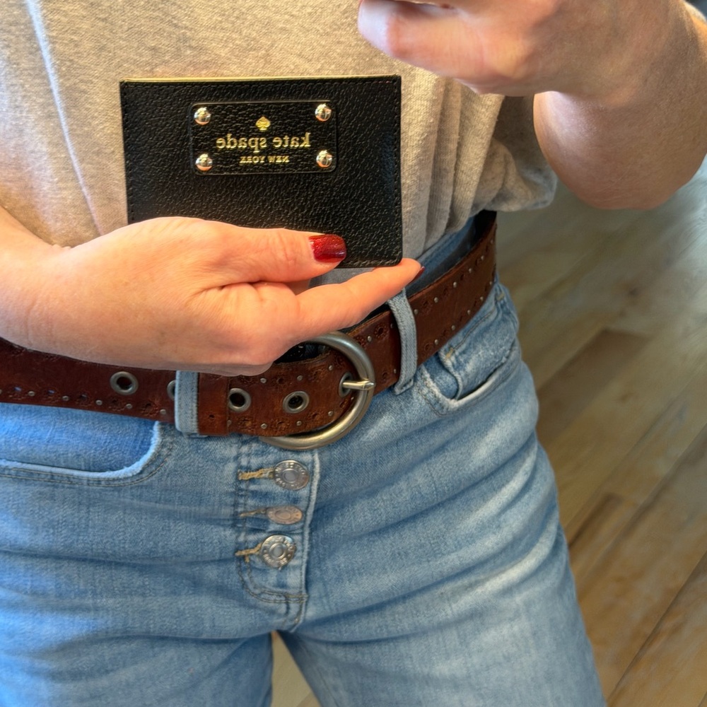 Kate Spade Minimalist Classic Black Pebbled Leather Wellesley Card Holder - Picture 3 of 8